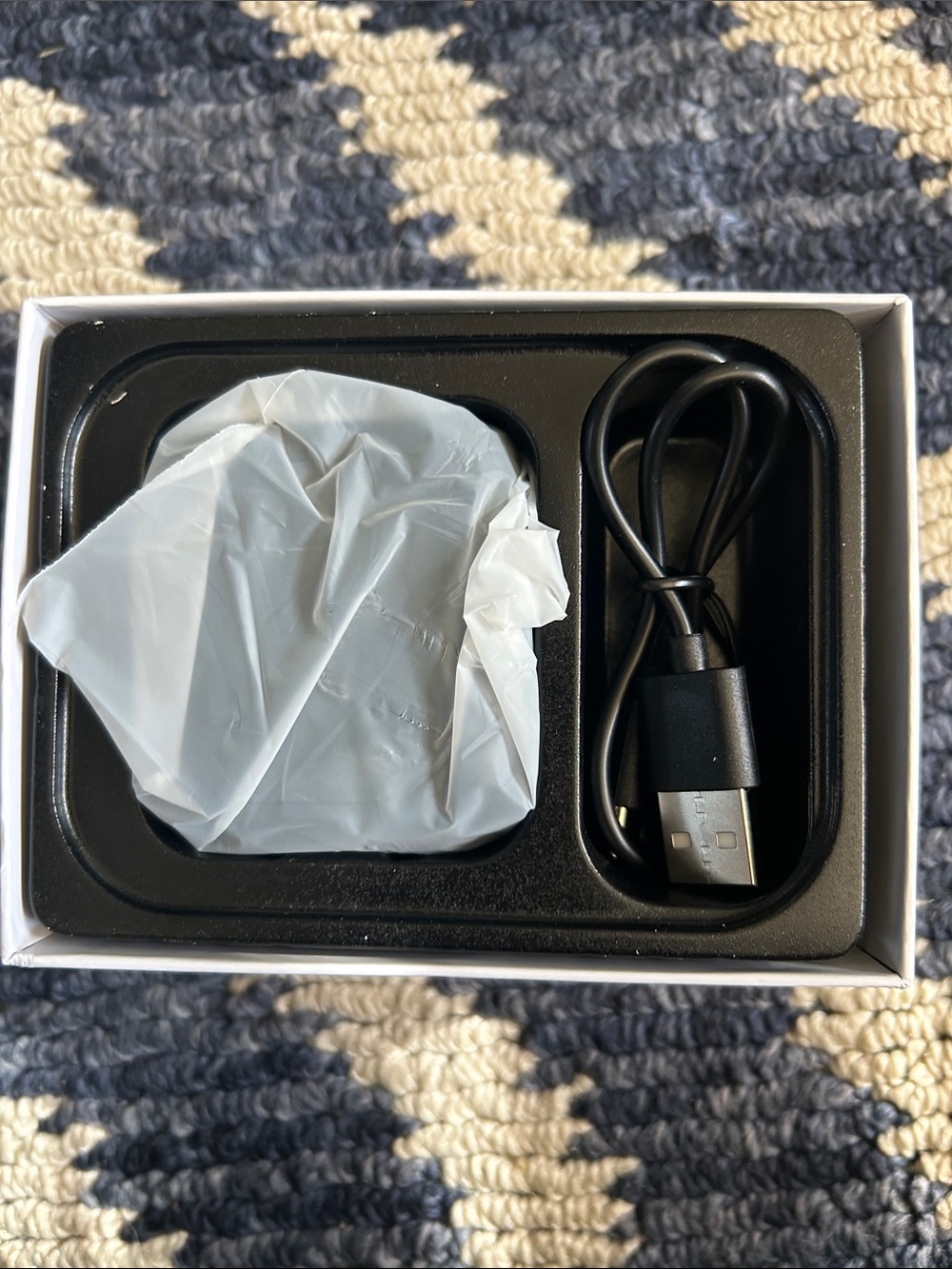 White ANC-JM19 Sport Wireless Earphones with Hi-Fi Audio - Picture 3 of 4